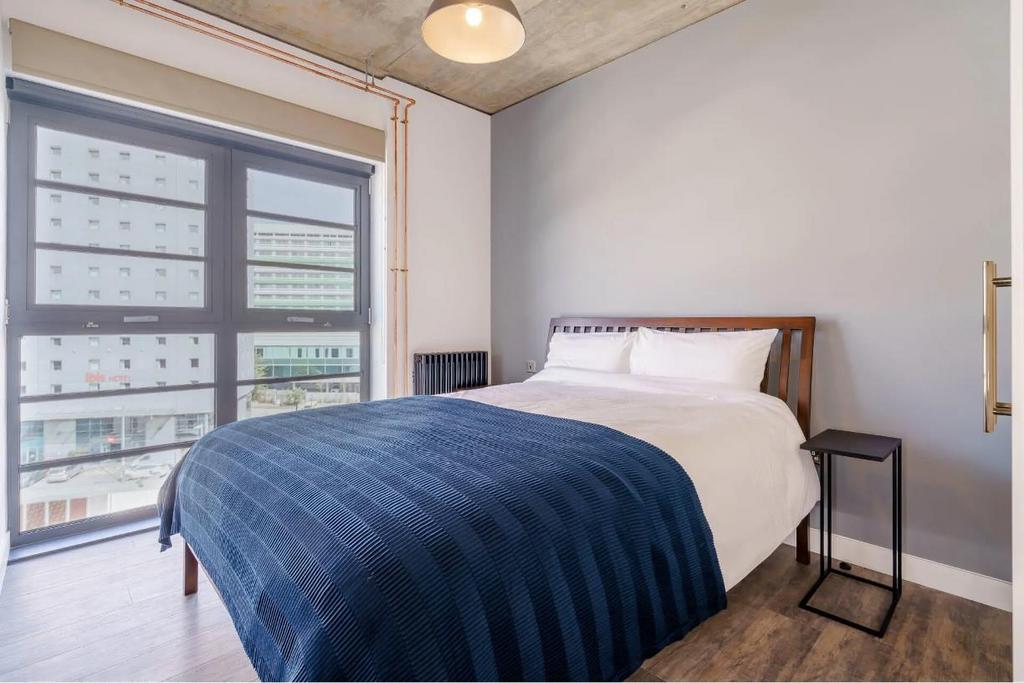 Apartment in London - View 3