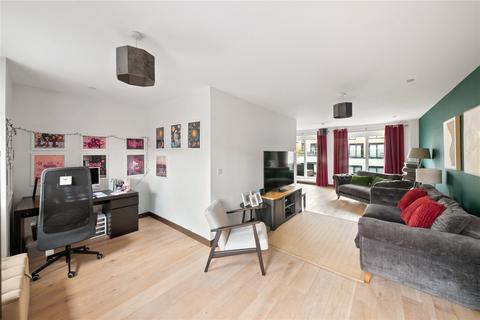 4 bedroom terraced house for sale, Noel Coward Avenue, Uxbridge UB9