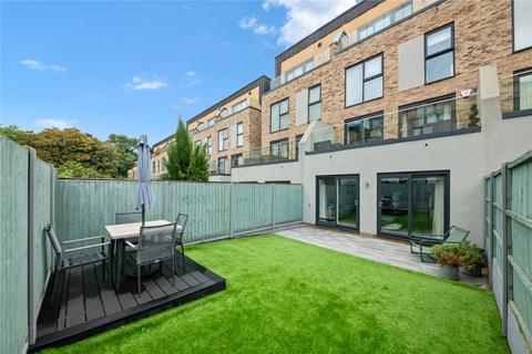 4 bedroom terraced house for sale, Noel Coward Avenue, Uxbridge UB9