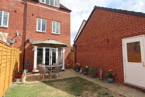 4 bedroom semi-detached house for sale, The Vineyards, Coxley