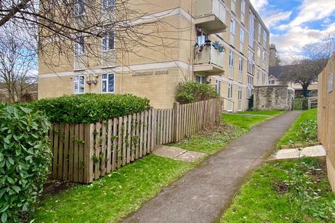 2 bedroom apartment to rent, Moorfields Road, BATH