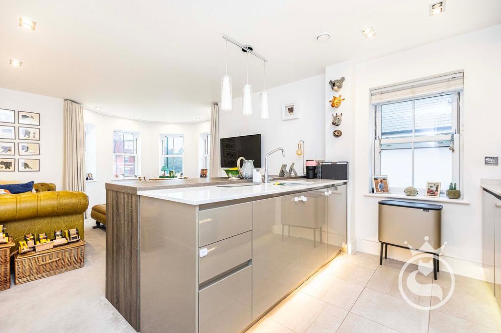 Apartment in Bournemouth - View 2
