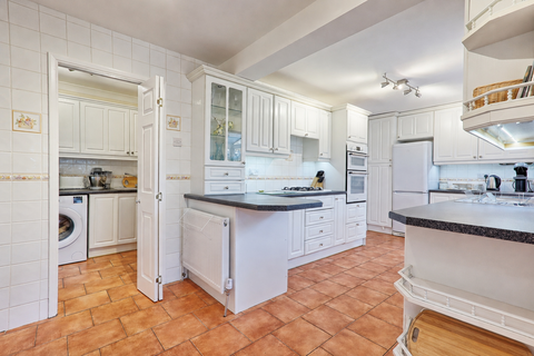 4 bedroom detached house for sale, Tudor Way, Wickford, Essex, SS12