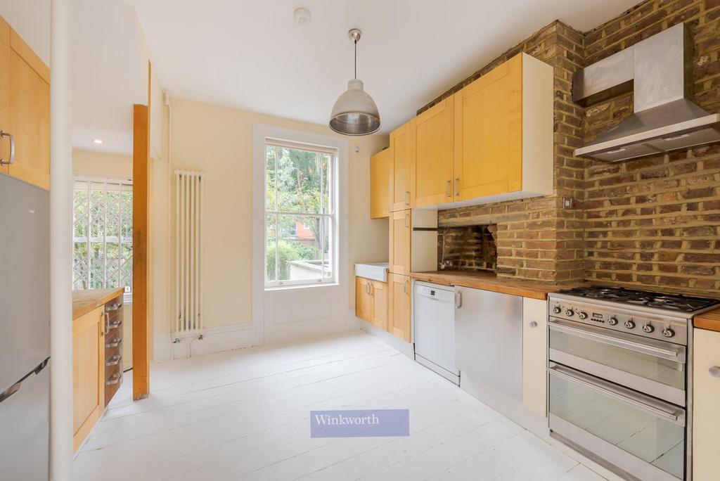 Apartment in London - View 3