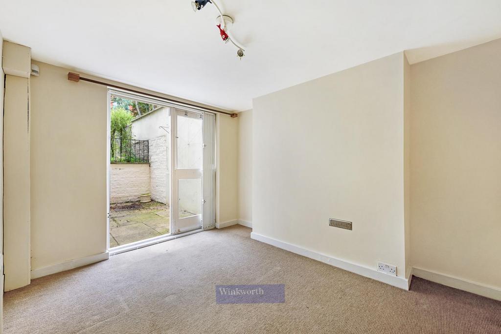 Apartment in London - More