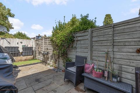 1 bedroom flat for sale, Adamsrill Road, London