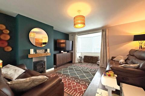 3 bedroom semi-detached house for sale, Connynger Crescent, Monkmoor, Shrewsbury