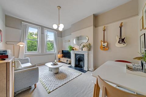2 bedroom flat for sale, Charleville Circus, Sydenham, London