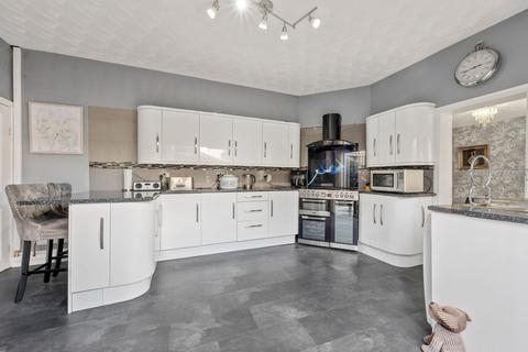 5 bedroom terraced house for sale, Dentons Green Lane, Dentons Green, WA10
