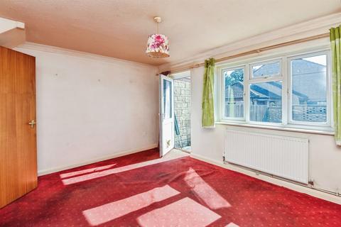 2 bedroom end of terrace house for sale, Courts Barton, Frome