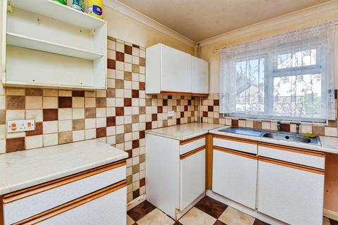 2 bedroom end of terrace house for sale, Courts Barton, Frome