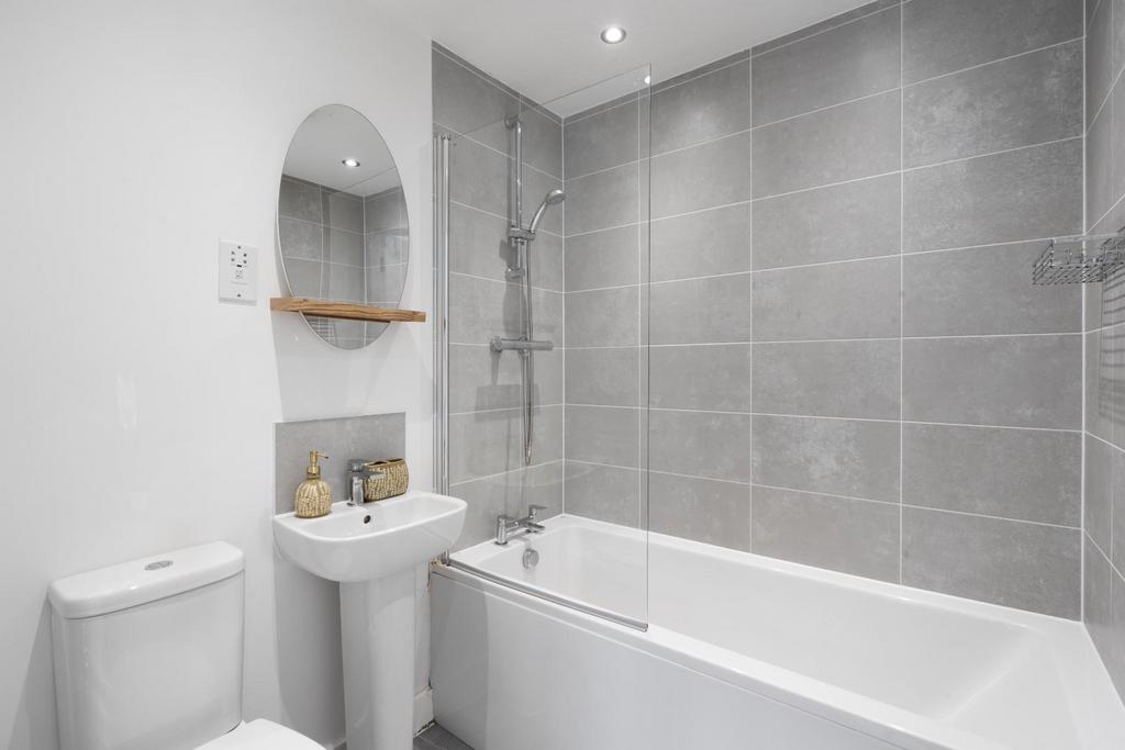 House in Leeds - View 4