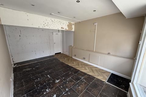 Mixed use for sale, 20 Nottingham Road, Ilkeston, Derbyshire DE7 5RE