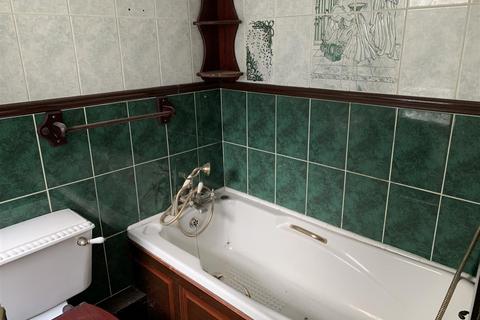 3 bedroom house to rent, Dora Street, Walsall