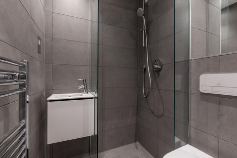 Studio to rent, at London, Belsize Lane NW3