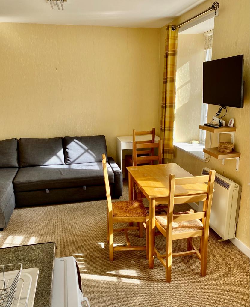 Apartment in Perth, Bridgend - View 5
