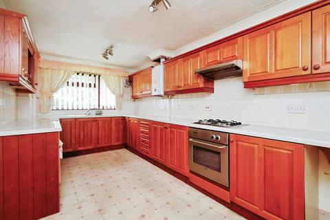 3 bedroom semi-detached bungalow for sale, Dove Green, Bicester