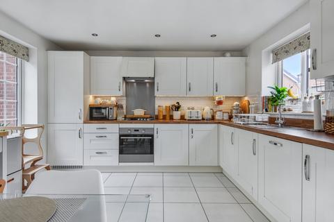 3 bedroom detached house for sale, Haywood Road, Warwick, CV34
