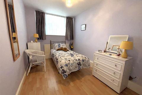 2 bedroom ground floor flat for sale, Florida Court, 76 Westmoreland Road, Bromley