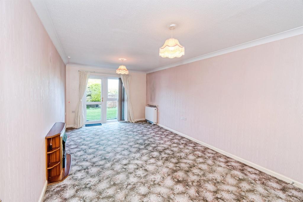 House in Eastleigh, Chartwell Green, West End - View 3