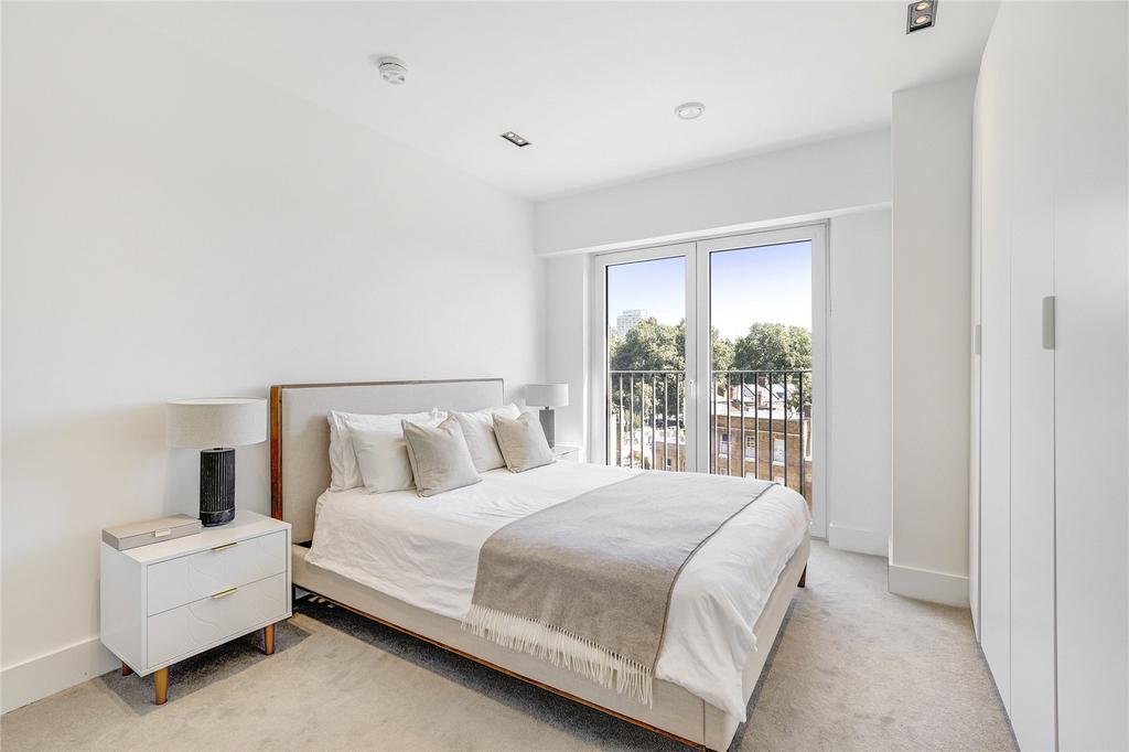 Apartment in London - View 3