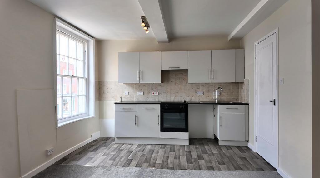 Apartment in Leominster, Herefordshire - View 2