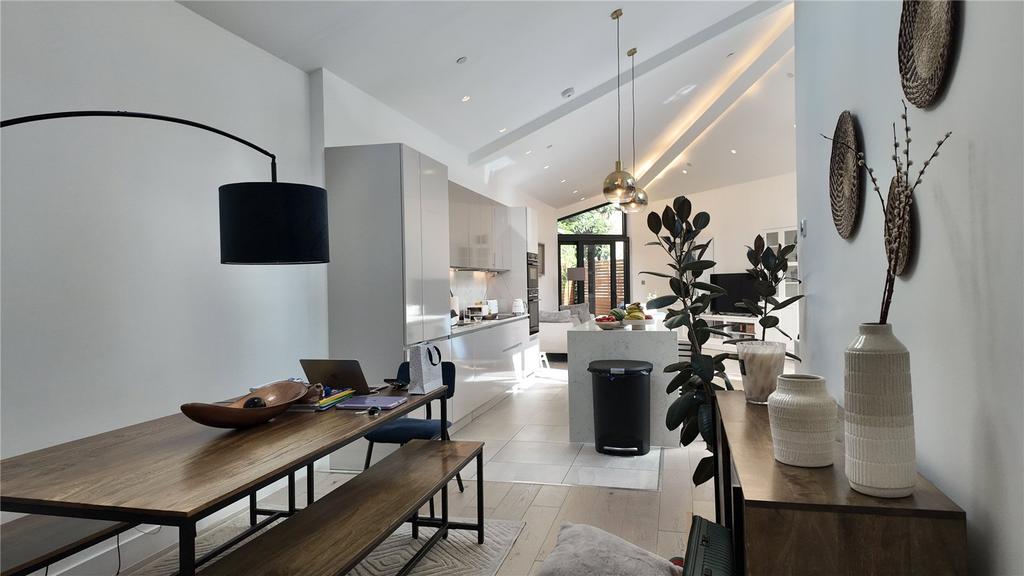 House in London - View 4