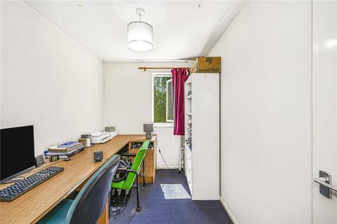 2 bedroom flat for sale, Chantress Close, Dagenham RM10