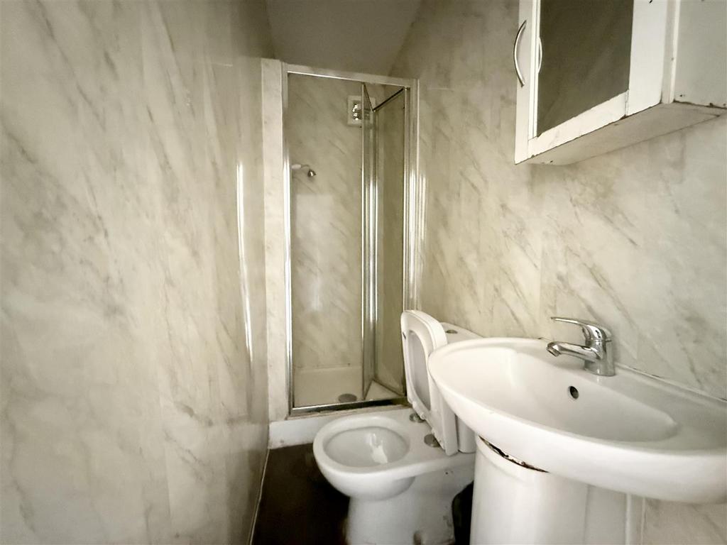 House in Harrow - View 5