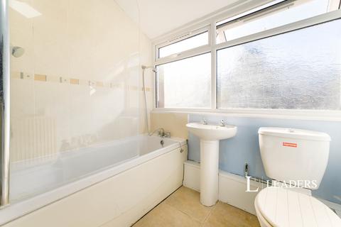2 bedroom flat to rent, Apsley Road, PO4
