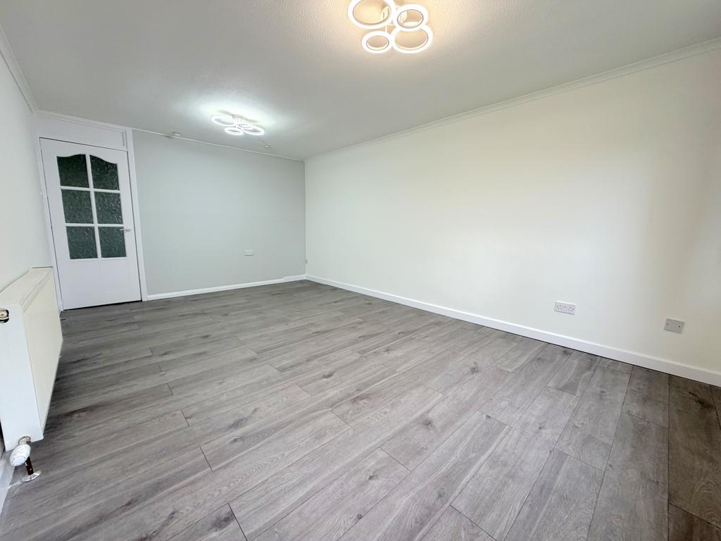 Apartment in East Kilbride, South Lanarkshire - View 5