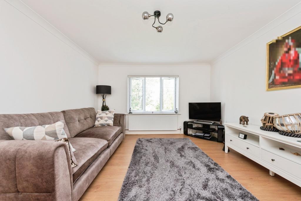 Apartment in Surrey - View 2