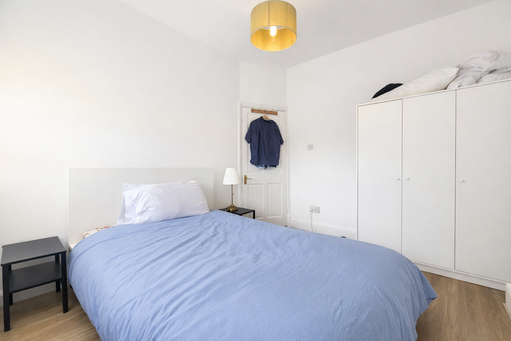 Apartment in Croydon, Addiscombe - View 2