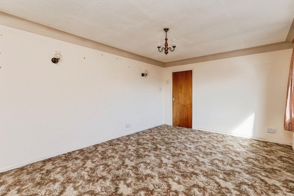 House in Mold, Gwernaffield and Pantymwyn - More