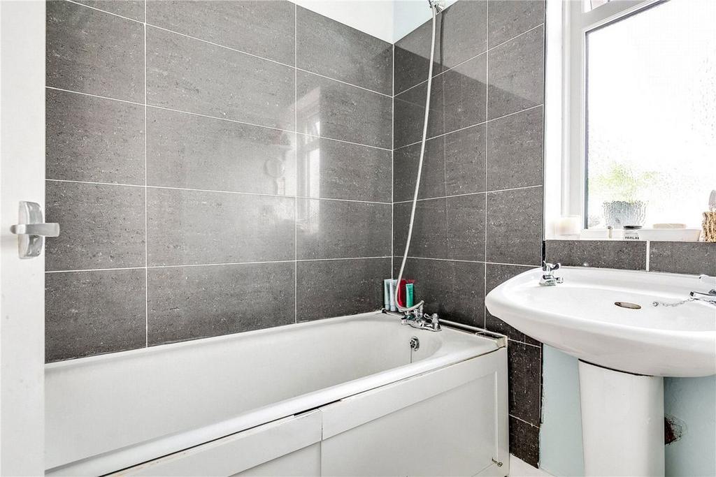 Apartment in London - More