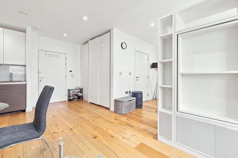 1 bedroom house for sale, Lampton Road, Middlesex TW3