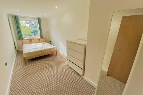 2 bedroom flat to rent, Headstone Road, Harrow, HA1