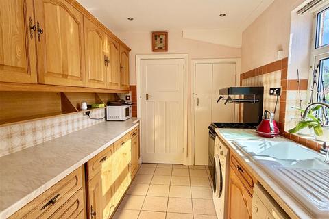 3 bedroom semi-detached house for sale, 26 Kenwood Drive, Shrewsbury, SY3 8SY