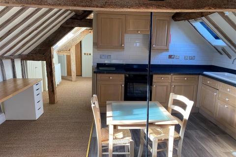 2 bedroom flat to rent, Flat 2, 21A Sheep Street, Burford