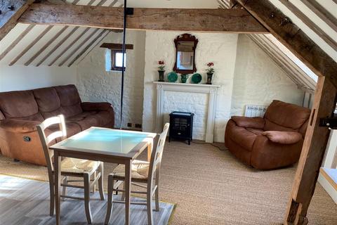2 bedroom flat to rent, Flat 2, 21A Sheep Street, Burford