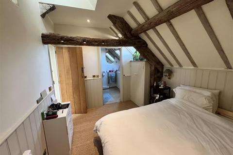 2 bedroom flat to rent, Flat 2, 21A Sheep Street, Burford