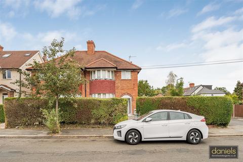 Medway Gardens, Wembley