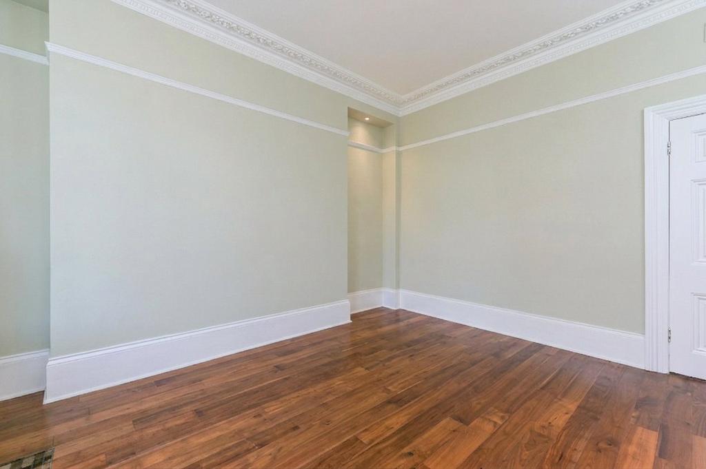House in Raynes Park - View 3