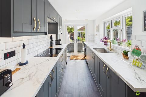 3 bedroom terraced house for sale, Elsa Road, Welling, Kent, DA16