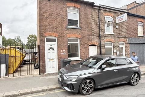 2 bedroom end of terrace house to rent, Collingdon Street, LUTON, LU1 1RX