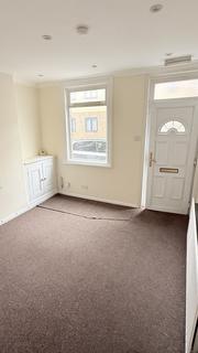 2 bedroom end of terrace house to rent, Collingdon Street, LUTON, LU1 1RX
