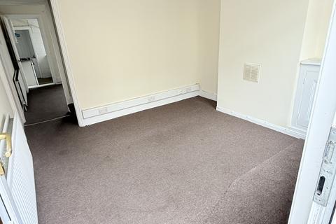 2 bedroom end of terrace house to rent, Collingdon Street, LUTON, LU1 1RX