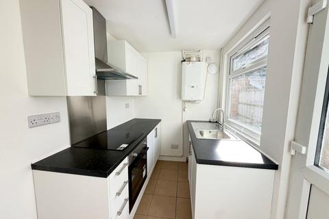 2 bedroom terraced house to rent, 4 Archer Street, Lincoln