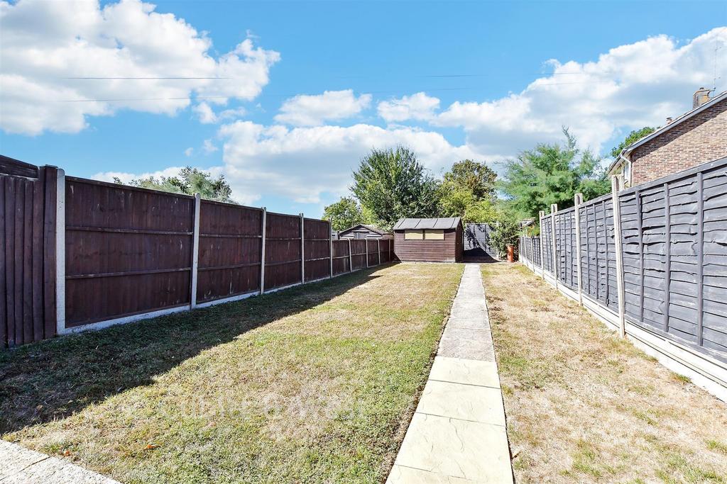 House in Crawley - View 2