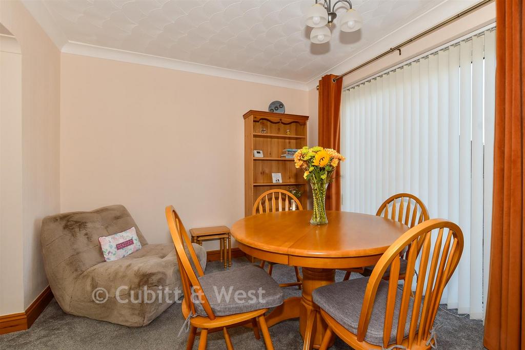 House in Crawley - View 3